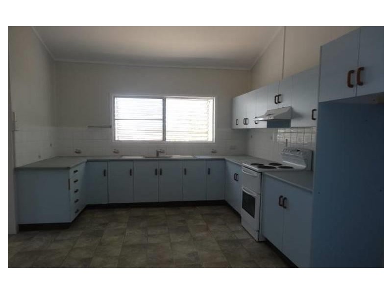 13 Belgravia Road, Bowen QLD 4805