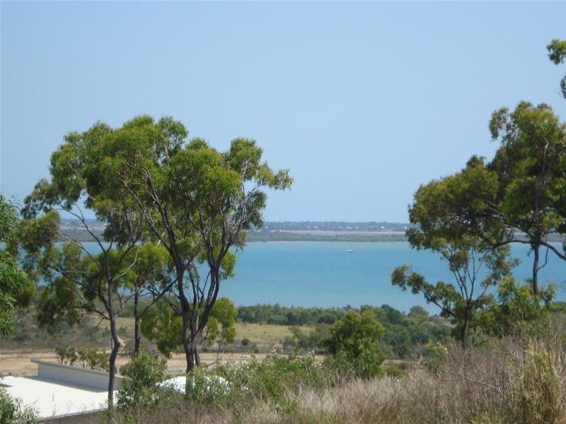 19 Harbour View Terrace, Bowen QLD 4805