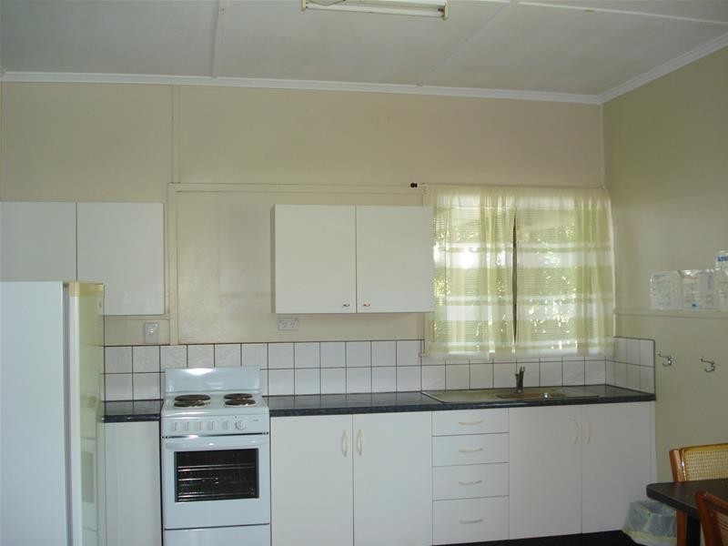 Horseshoe Bay Road, Bowen QLD 4805