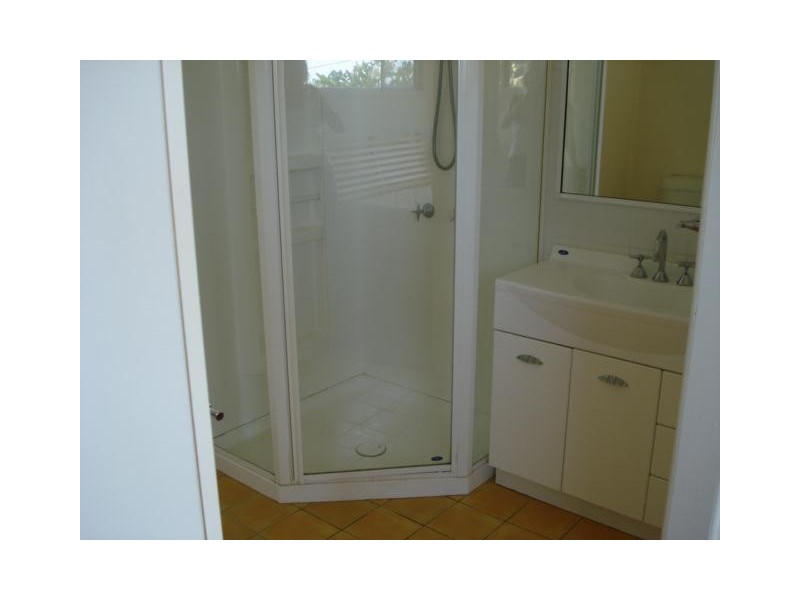 2/23 Bluewater Parade, Bowen QLD 4805