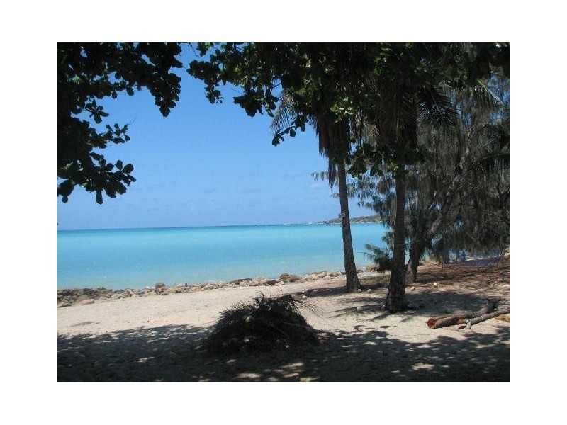 66 Horseshoe Bay Road, Bowen QLD 4805