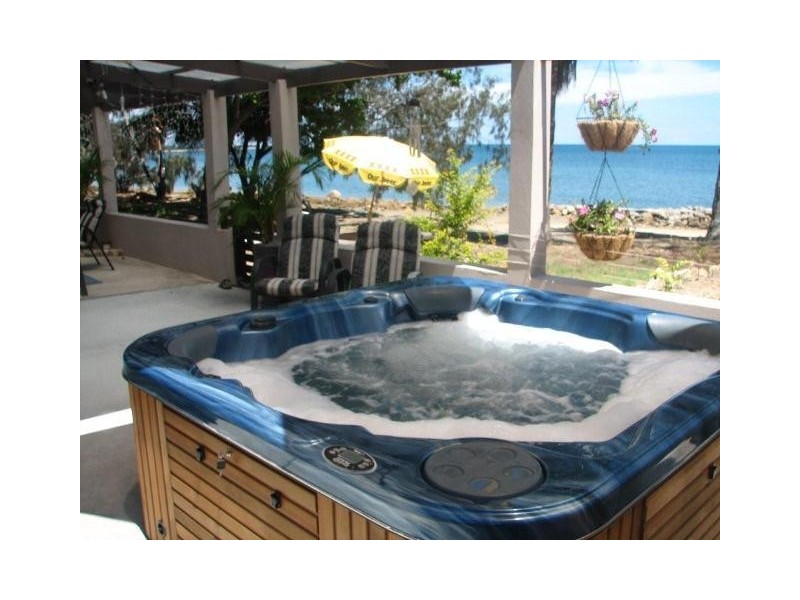 66 Horseshoe Bay Road, Bowen QLD 4805