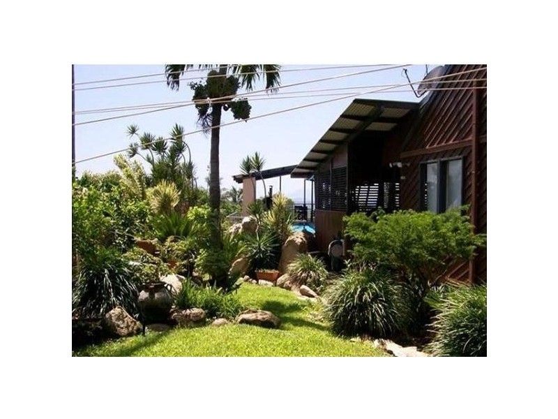 11 Banyan Drive, Bowen QLD 4805