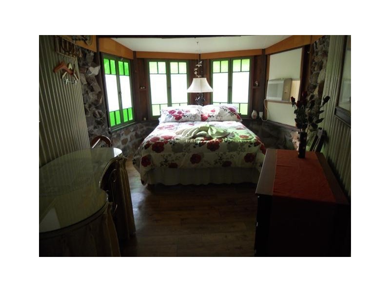 Bogie River Bush House, Bowen QLD 4805