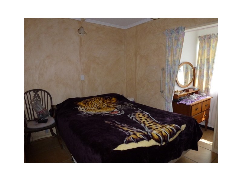 54 Gloucester Street, Bowen QLD 4805