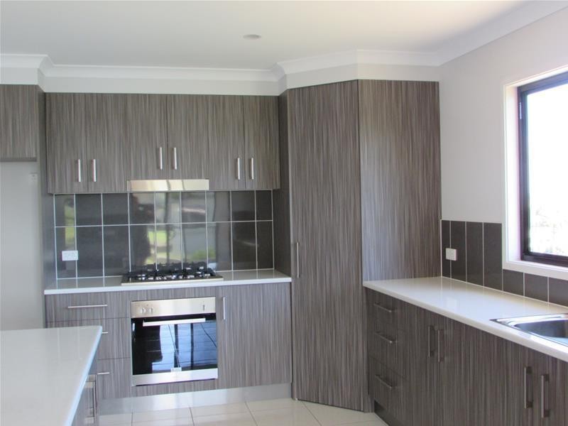 2  Honey Place, Bowen QLD 4805