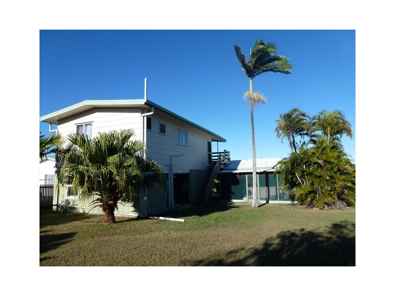 16 Wentworth Street, Bowen QLD 4805