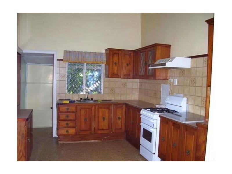 71 Poole Street, Bowen QLD 4805