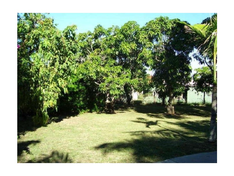 71 Poole Street, Bowen QLD 4805