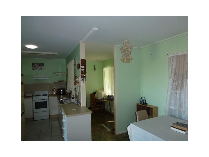 16 Wentworth Street, Bowen QLD 4805