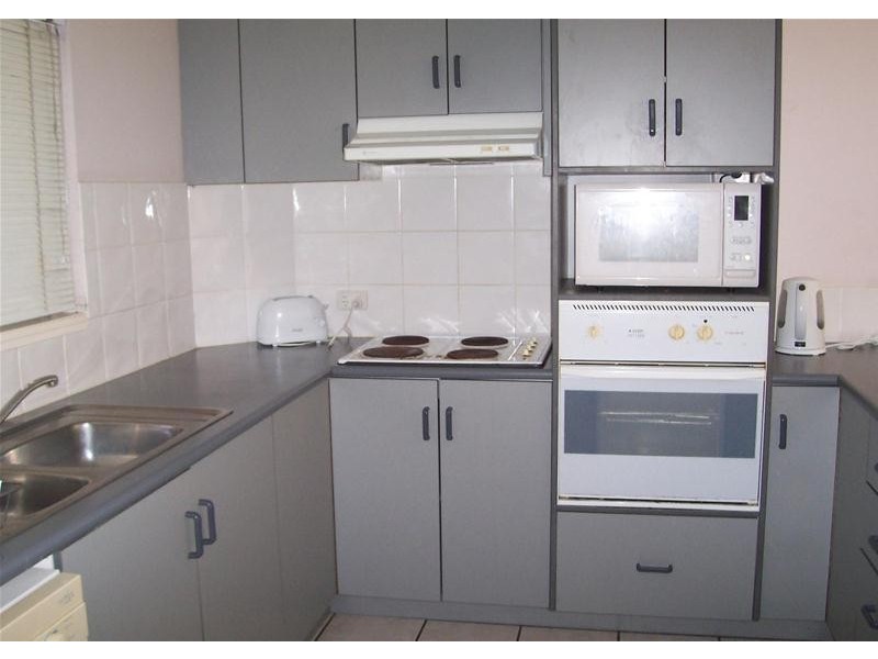 13/24 Pandanus Drive, Cannonvale QLD 4802