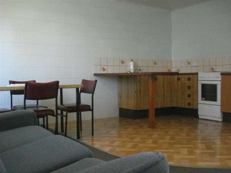 2/16 Powell Street, Bowen QLD 4805