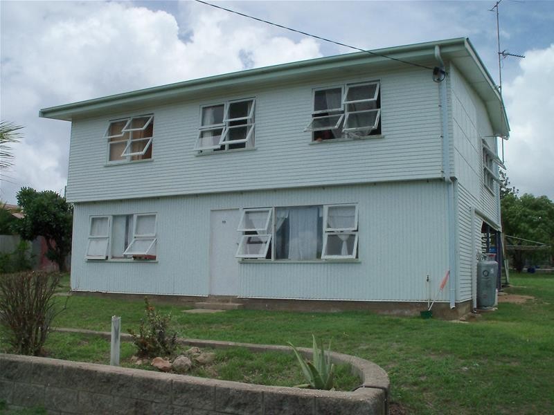 2/89 Herbert Street, Bowen QLD 4805