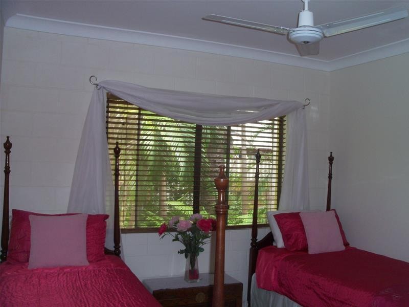 19 Field Street, Bowen QLD 4805