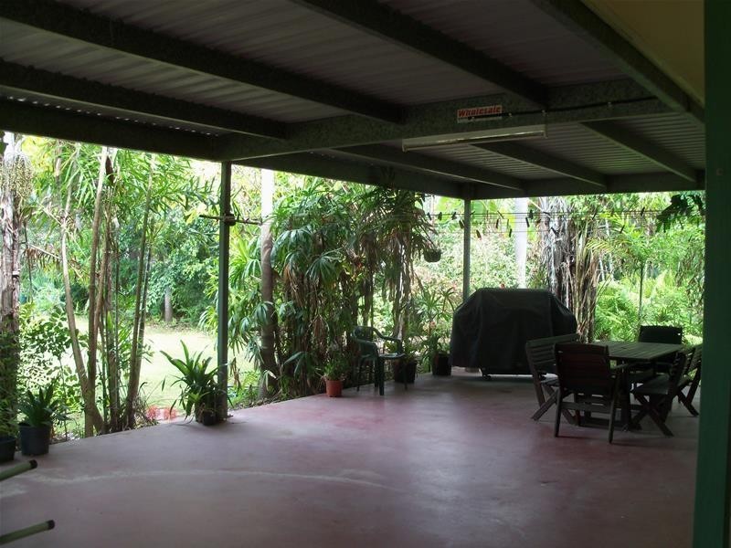 19 Field Street, Bowen QLD 4805