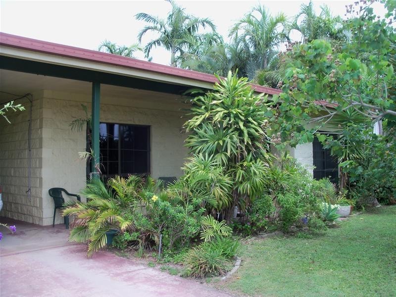 19 Field Street, Bowen QLD 4805