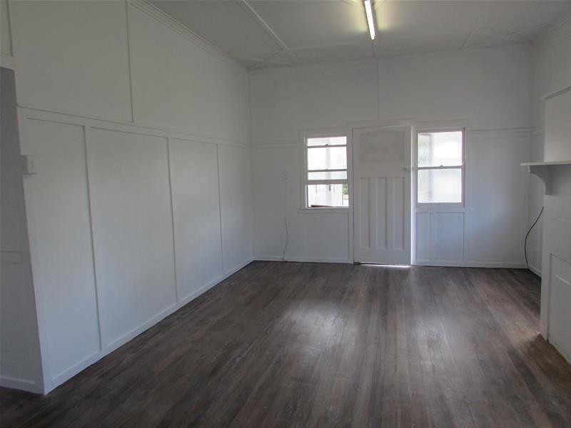 19 Murroona Street, Bowen QLD 4805