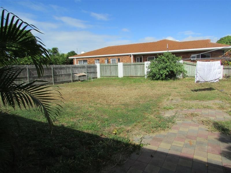 19 Murroona Street, Bowen QLD 4805