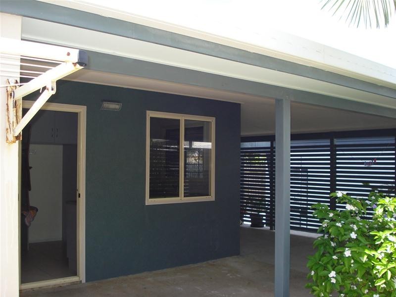 17 Bluewater Parade, Bowen QLD 4805