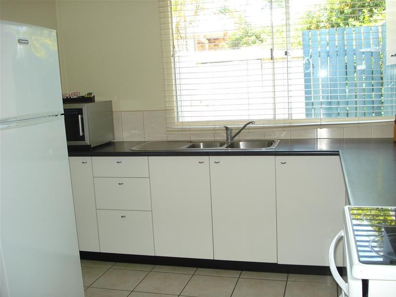 8/93 Horseshoe Bay Road, Bowen QLD 4805