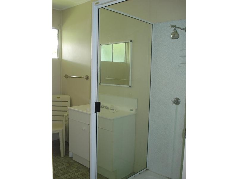 8/93 Horseshoe Bay Road, Bowen QLD 4805