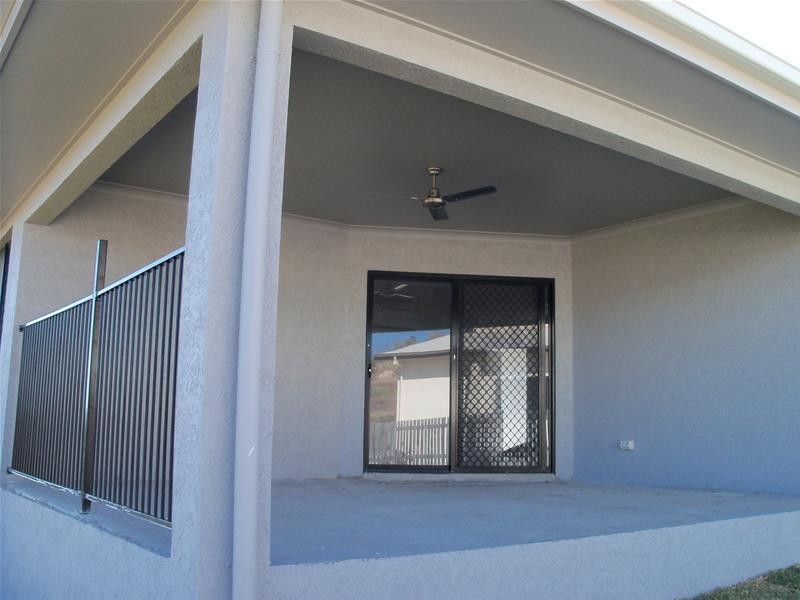 17 Yardley Court, Bowen QLD 4805