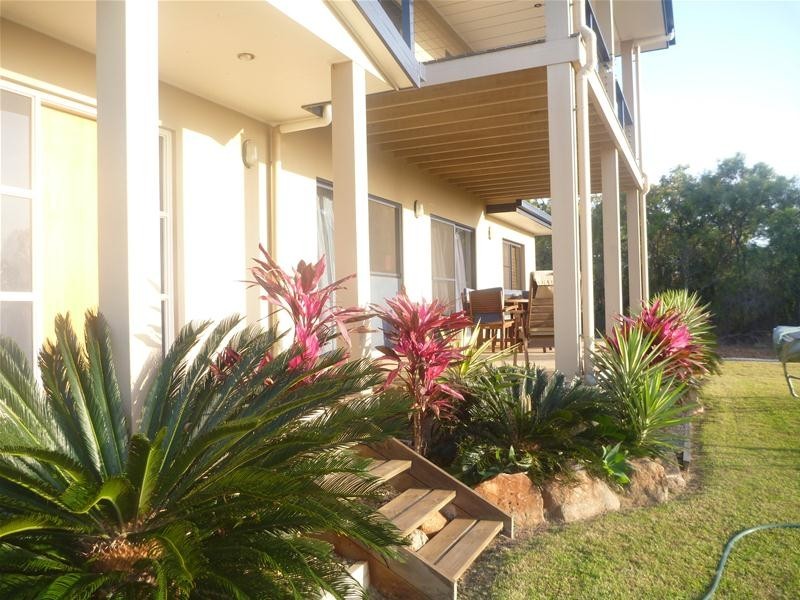 17 Bayview Crescent, Bowen QLD 4805