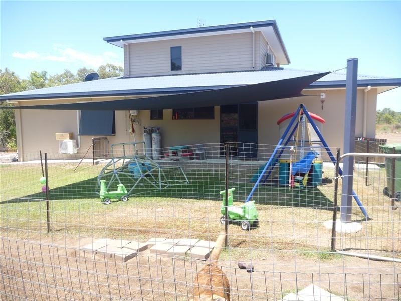 17 Bayview Crescent, Bowen QLD 4805