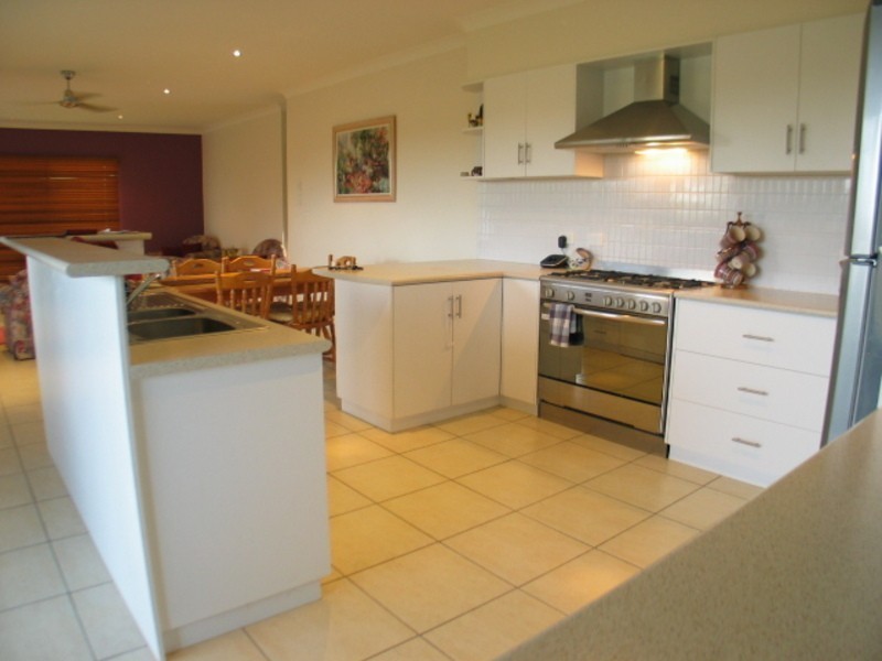 17 Bayview Crescent, Bowen QLD 4805