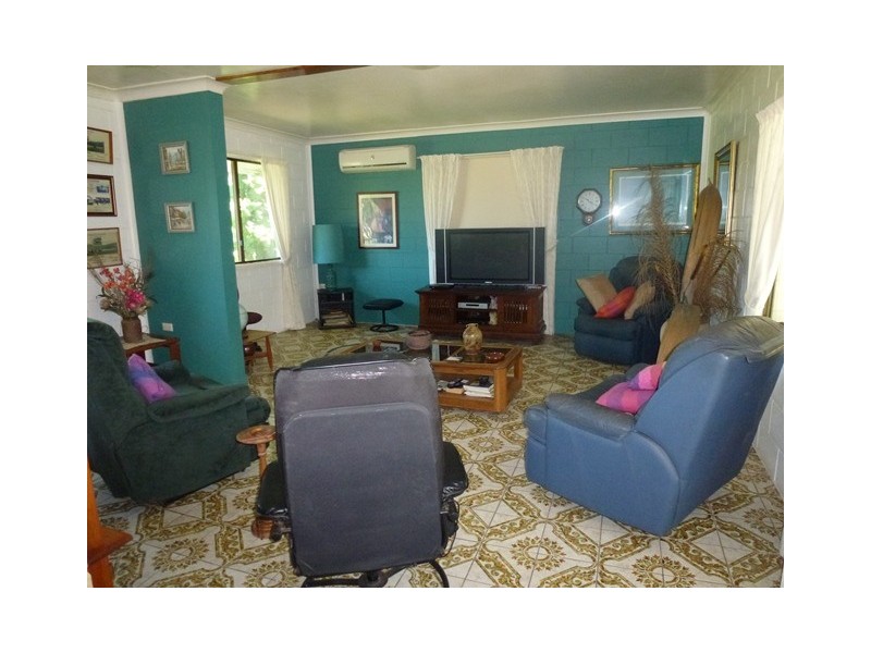 40 Inverdon Road, Bowen QLD 4805