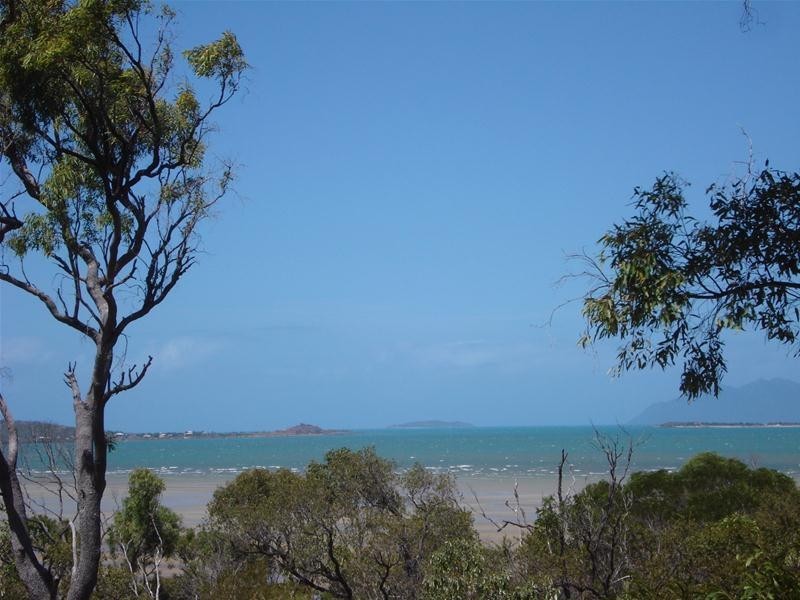 18323 Bruce Highway, Bowen QLD 4805