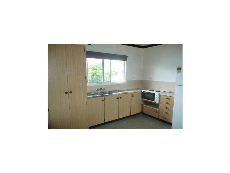 1,2,3/23 Bluewater Parade, Bowen QLD 4805