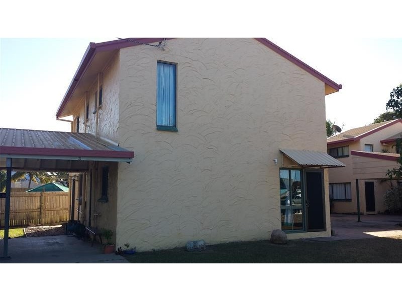 1/2a Powell Street, Bowen QLD 4805