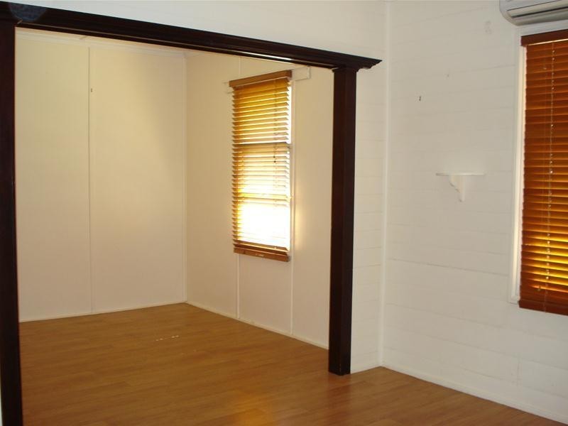 36 Poole Street, Bowen QLD 4805