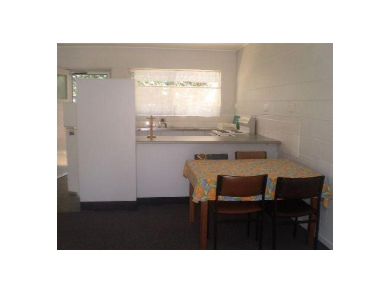 1 & 2/57 Poole Street, Bowen QLD 4805