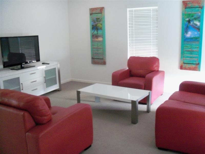 32 Seabreeze Crescent, Bowen QLD 4805