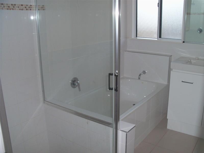 32 Seabreeze Crescent, Bowen QLD 4805