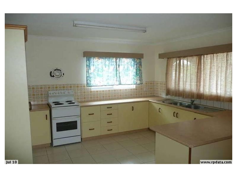 18 Casuarina Street, Bowen QLD 4805