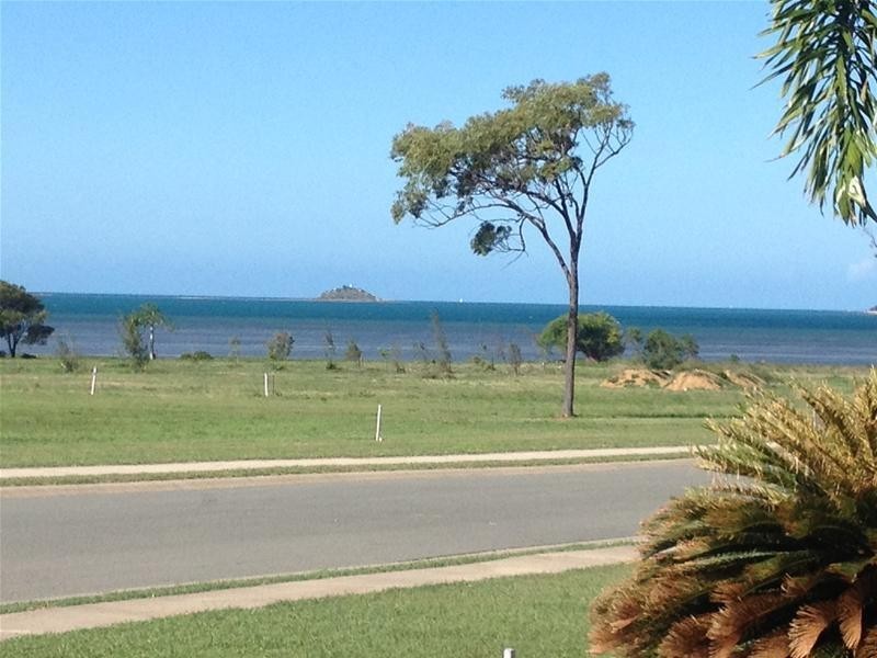 140 Ocean View Drive, Bowen QLD 4805