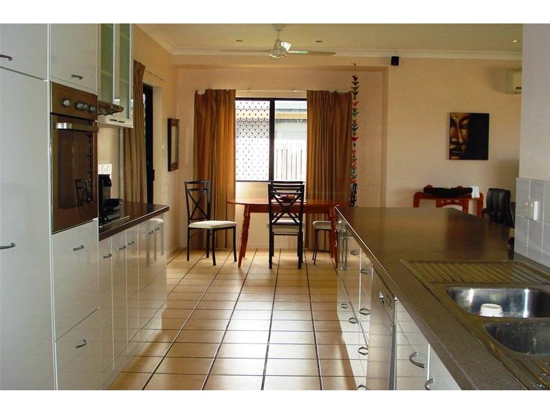 11 Kirkpatrick Court, Bowen QLD 4805