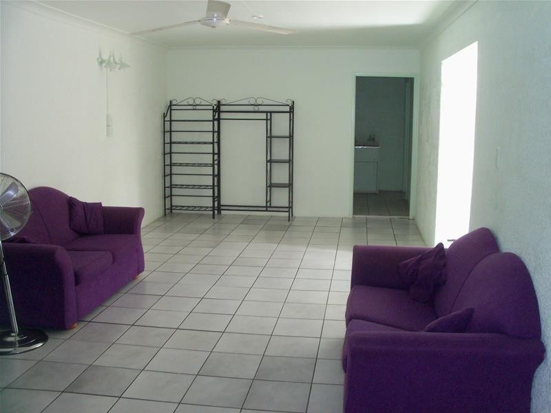 3/10  Dalrymple Street, Bowen QLD 4805