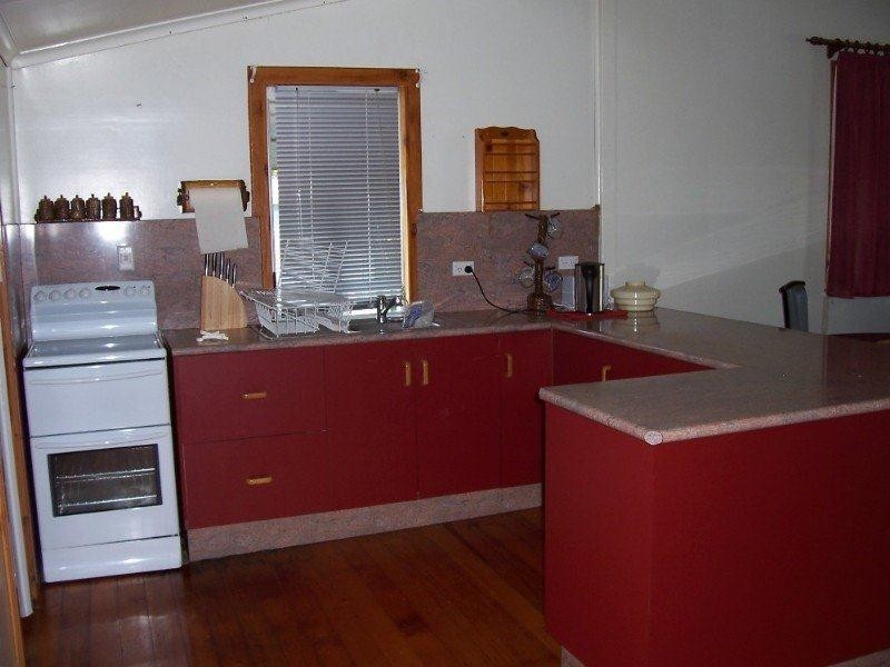 13-15 Strathmore Street, Collinsville QLD 4804