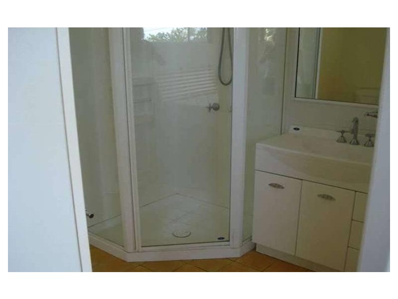 1/23 Bluewater Parade, Bowen QLD 4805