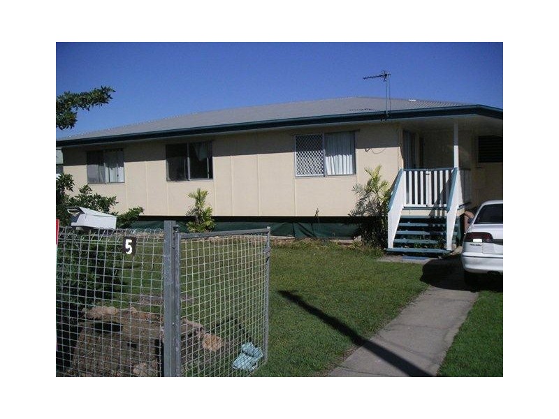5 Rodney Street, Bowen QLD 4805