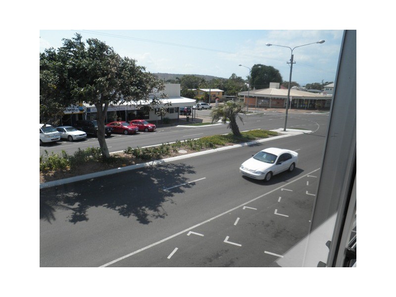 33 Herbert Street, Bowen QLD 4805