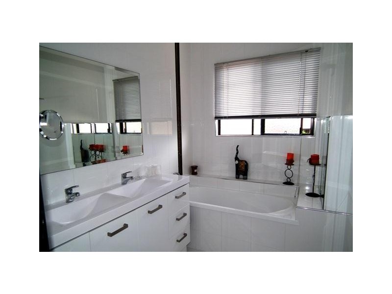 7 Craigie Court, Bowen QLD 4805