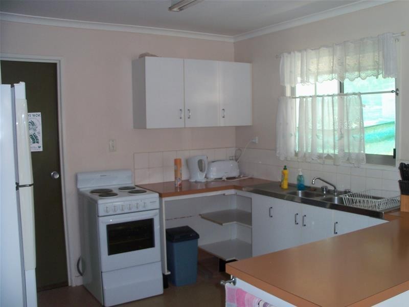 6 Shrubsole Street, Collinsville QLD 4804