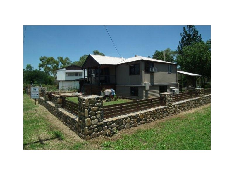 44 Third Avenue, Scottville QLD 4804