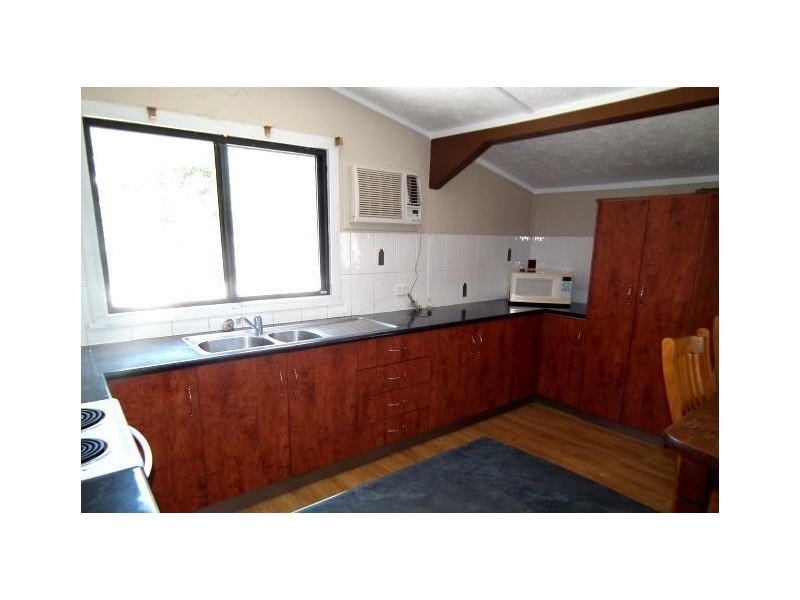 44 Third Avenue, Scottville QLD 4804