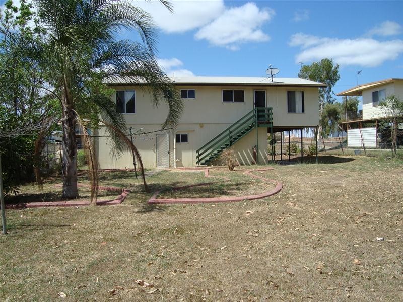 32 Walker Street, Collinsville QLD 4804